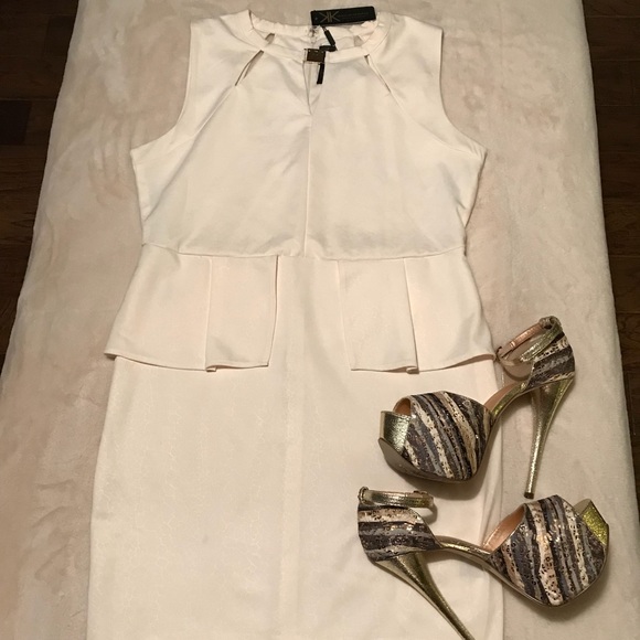 Shoe Dazzle Peeptoe Platform Heels - Picture 4 of 4